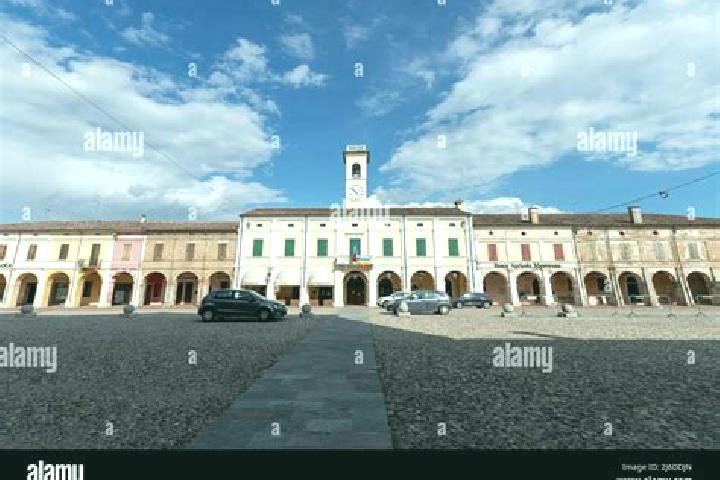 Alice, 38 — Escort in Pomponesco, Italy