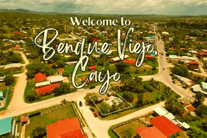 Alice, 39 — Escort in Benque Viejo el Carmen, Belize
