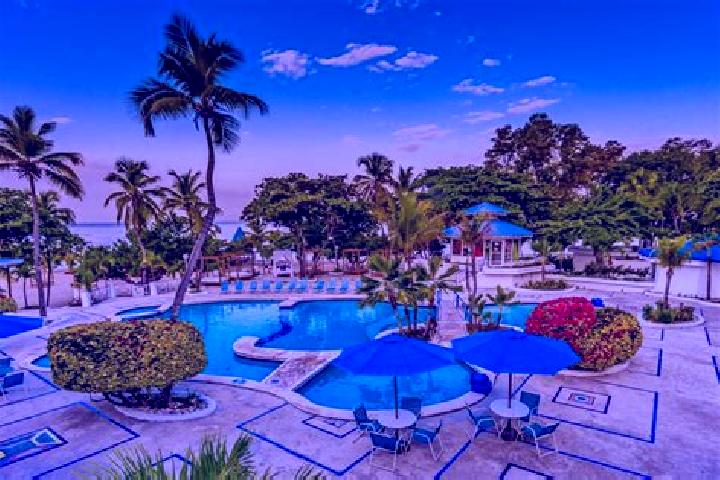 Alice, 39 — Escort in Miragoane, Haiti