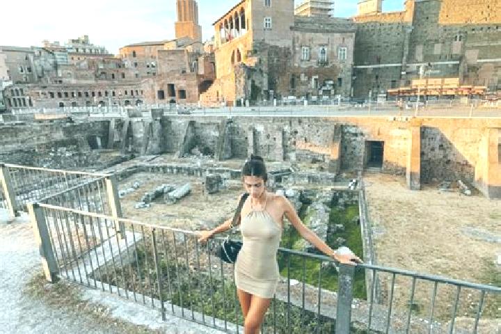 Alice, 39 — Escort in Pozzarello, Italy