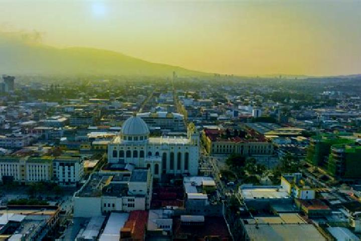 Alice, 39 — Escort in San Jose de la Laja, Mexico