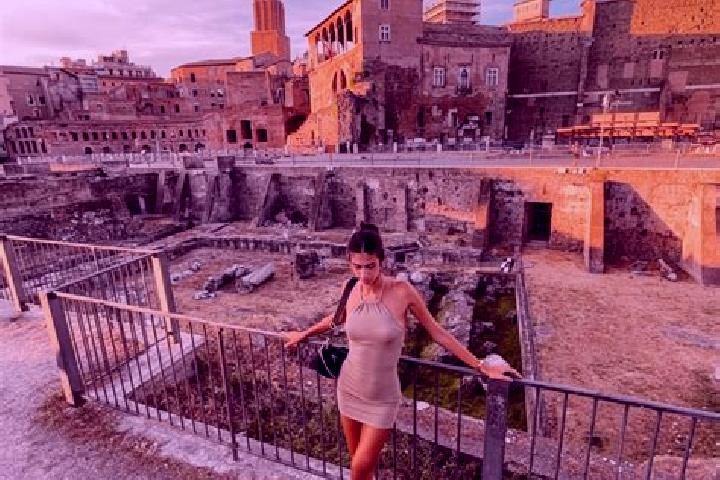 Alice, 39 — Escort in Viagrande, Italy