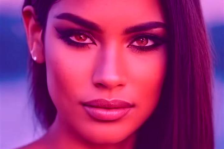 Amelia, 20, a auburn amber-eyed latina companion based in Deoghar. Offering 69, Travel Companion, Erotic Massage. Available for incall and outcall, overnight...