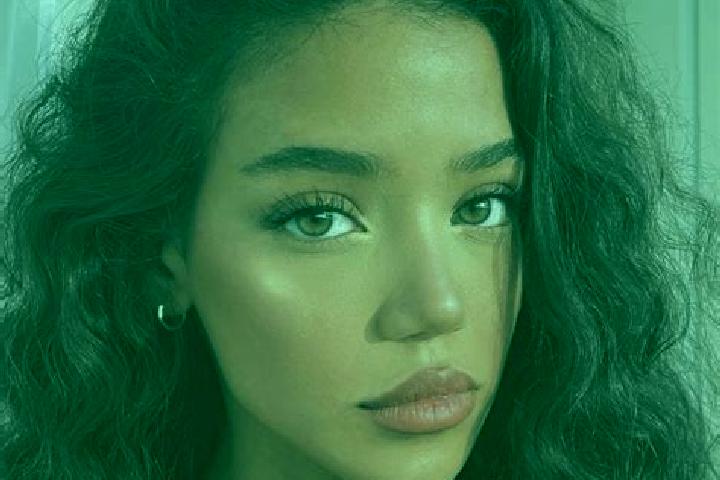 Amelia, 20, a black brown-eyed mixed companion based in Prieta. Offering Domination, Deep French Kissing, Couples. Available for incall and outcall, day and ...
