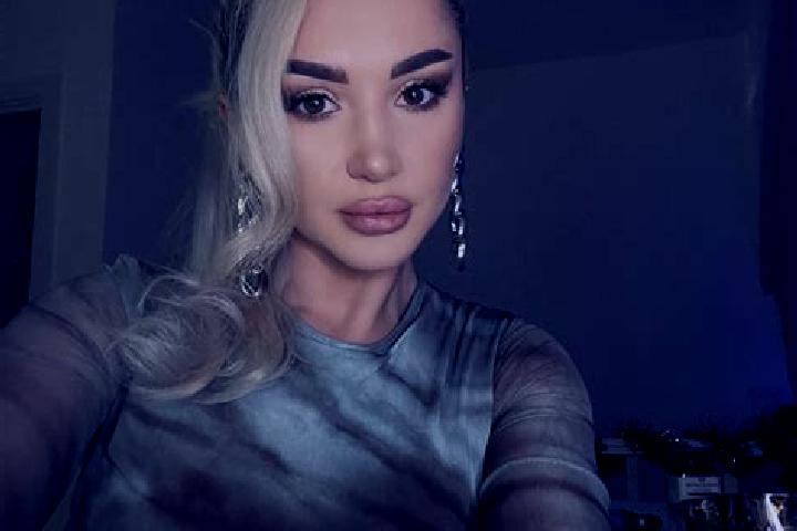 Amelia, 20, a blonde dark-eyed middle eastern companion based in Tzermiadon. Offering Fetish, Couples, GFE, Roleplay, OWO. Available for incall and outcall, ...