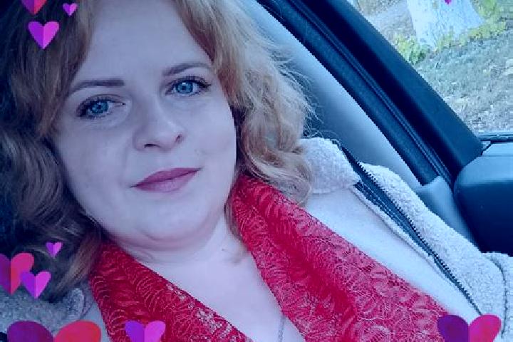 Amelia, 20 — Escort in Ichnia, Ukraine