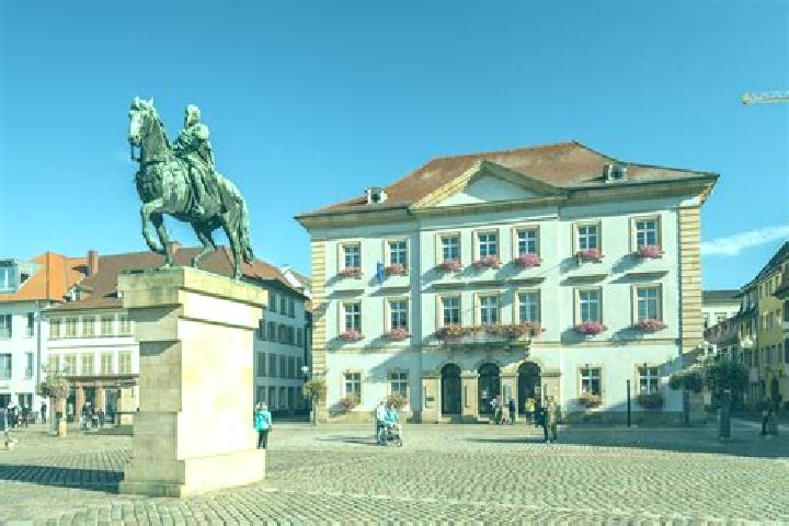 Amelia, 20 — Escort in Landau in der Pfalz, Germany