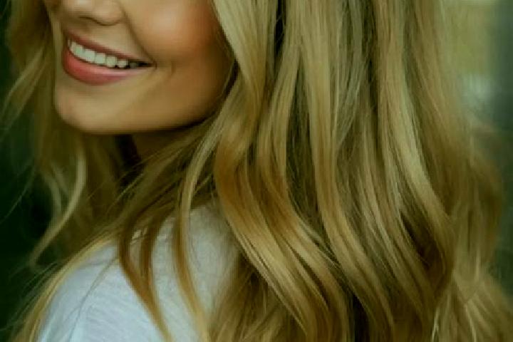 Amelia, 21, a blonde hazel-eyed mixed companion based in Elk Rapids. Offering Erotic Massage, Party Girl, Striptease, Domination. Available for incall and ou...