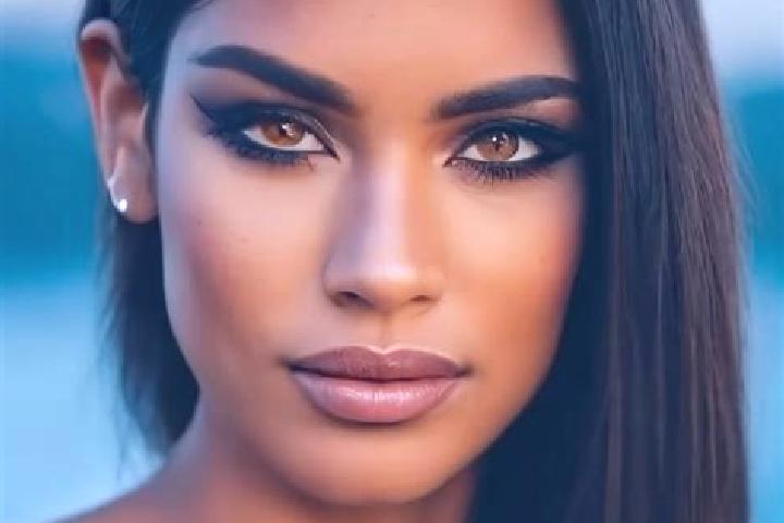 Amelia, 21, a dark blonde brown-eyed latina companion based in Eshera. Offering Massage, Erotic Massage, Fetish, Duos. Available for incall and outcall, over...