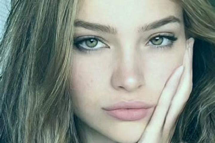 Amelia, 21, a dark blonde dark-eyed caucasian companion based in Zloncice. Offering CIM, Duos, Couples, Party Girl. Available for incall and outcall, day and...