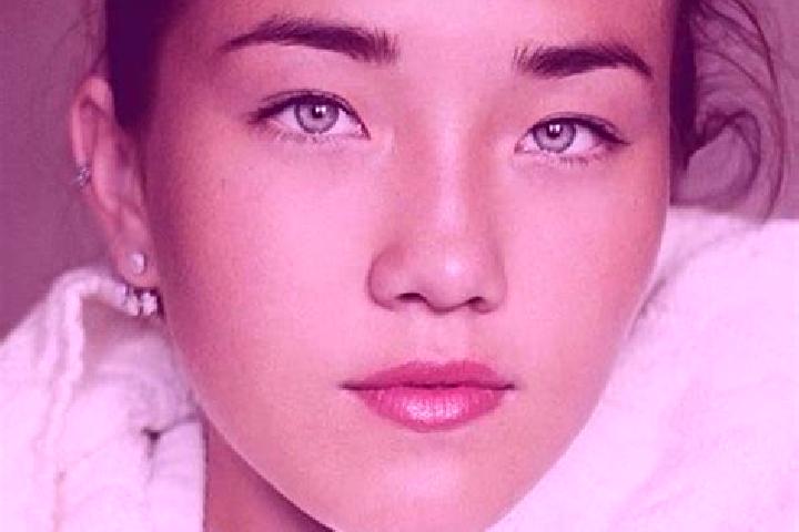 Amelia, 21, a dark blonde grey-eyed asian companion based in Dakota. Offering Deep French Kissing, Roleplay, OWO, Prostate Massage, Striptease. Available for...