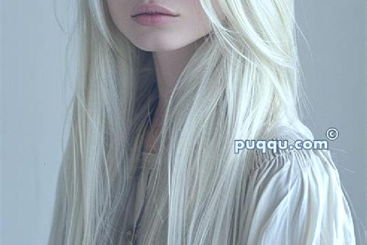Amelia, 21, a platinum blonde blue-eyed slavic companion based in Nova Role. Offering Domination, Couples, Roleplay, A-Level, Striptease. Available for incal...