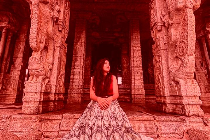 Amelia, 21 — Escort in Hampi, India