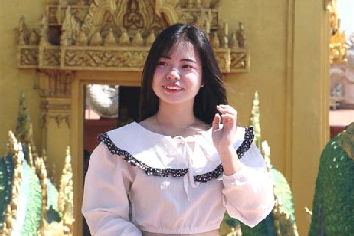 Amelia, 21 — Escort in Khok Si Suphan, Thailand