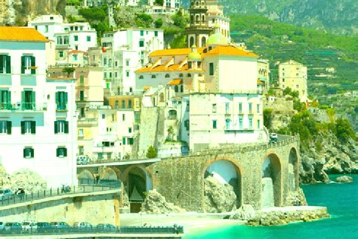 Amelia, 21 — Escort in Roncone, Italy