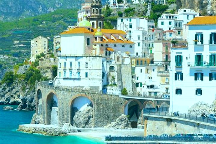 Amelia, 21 — Escort in Vallarsa, Italy