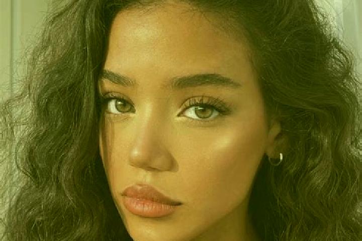 Amelia, 22, a black brown-eyed indian companion based in Adrian. Offering Party Girl, Duos, Deep French Kissing. Available for incall and outcall, day and ev...