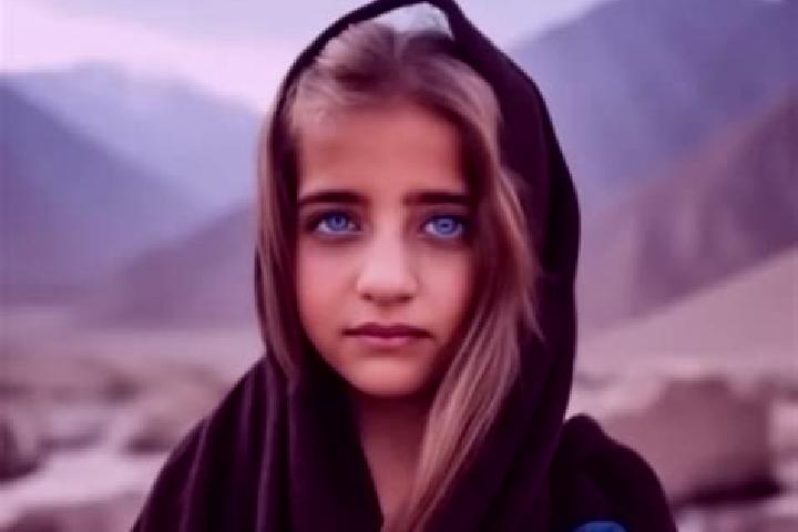 Amelia, 22, a dark blonde amber-eyed middle eastern companion based in Al Jafr. Offering A-Level, Massage, Girlfriend Experience. Available for incall and ou...