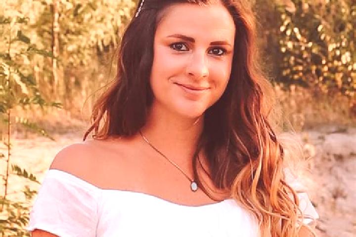 Amelia, 22 — Escort in Luckau, Germany