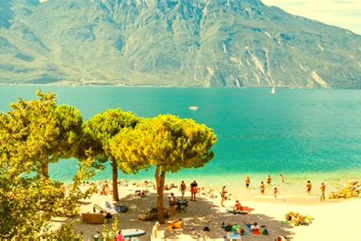 Amelia, 22 — Escort in Ornavasso, Italy