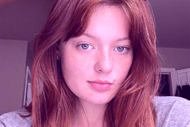 Amelia, 23, a auburn grey-eyed european companion based in Tambo. Offering Massage, A-Level, Tantra, Deep French Kissing. Available for incall and outcall, d...