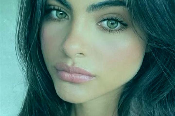 Amelia, 23, a blonde dark-eyed middle eastern companion based in Wysoka. Offering Massage, Couples, CIM, Tantra. Available for incall and outcall, day and ev...