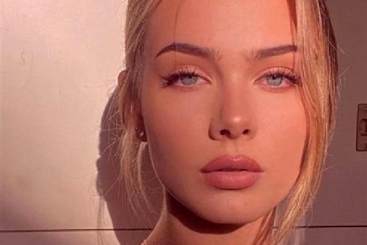 Amelia, 23, a blonde grey-eyed european companion based in Mit Salsil. Offering Duos, Travel Companion, Dinner Date. Available for incall and outcall, day an...