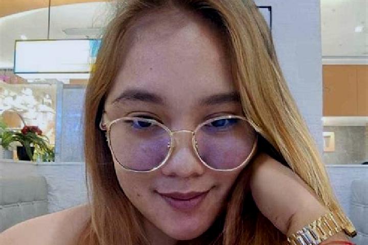 Amelia, 23 — Escort in Abangay, Philippines