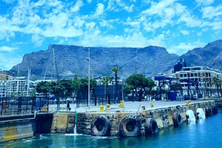 Amelia, 23 — Escort in Bombardeiro, Cape Verde