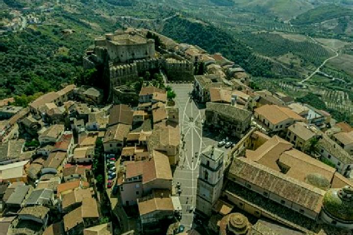 Amelia, 23 — Escort in San Marcello Pistoiese, Italy
