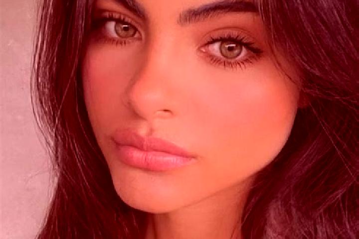 Amelia, 24, a chestnut green-eyed indian companion based in Amarwara. Offering Dinner Date, GFE, Domination, Fetish, Deep French Kissing. Available for incal...