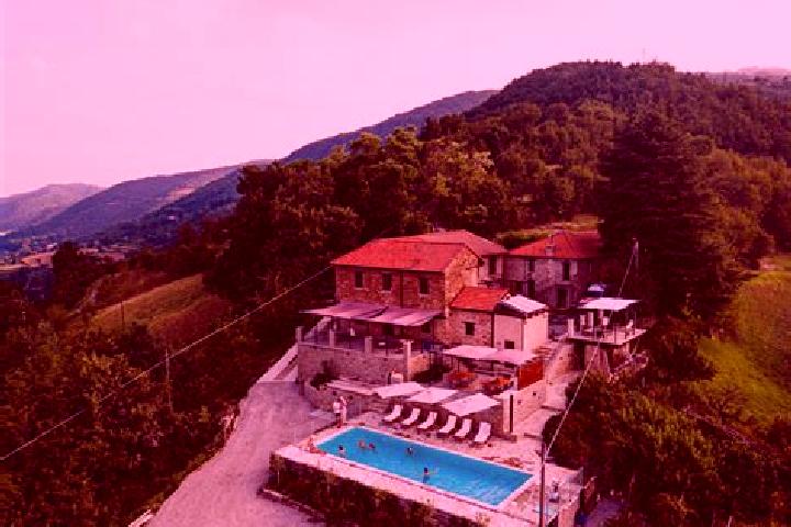 Amelia, 24 — Escort in Castelletto Uzzone, Italy