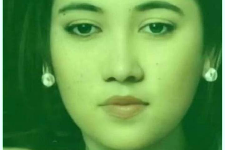 Amelia, 24 — Escort in Dulolong, Indonesia