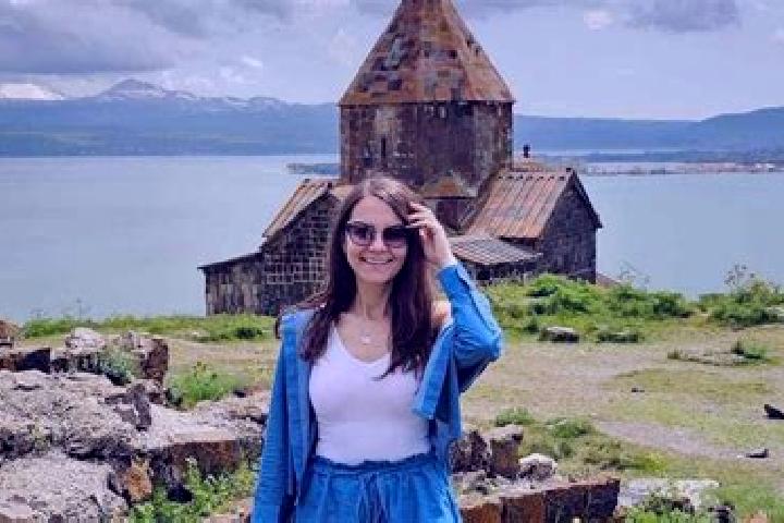 Amelia, 24 — Escort in Lernanist, Armenia