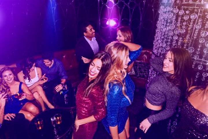 Amelia, 25, a auburn amber-eyed indian companion based in Sur Bahir. Offering Dinner Date, Striptease, Massage. Available for incall and outcall, day and eve...