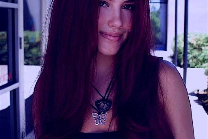 Amelia, 25, a auburn brown-eyed european companion based in Pahou. Offering OWO, GFE, Girlfriend Experience, Duos, Striptease. Available for incall and outca...