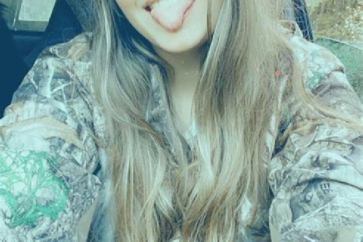 Amelia, 25, a auburn hazel-eyed caucasian companion based in Kersbeek-Miskom. Offering 69, Travel Companion, GFE. Available for incall and outcall, day and e...