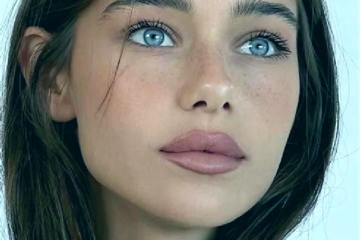 Amelia, 25, a brunette dark-eyed caucasian companion based in Melukote. Offering Party Girl, Girlfriend Experience, CIM. Available for incall and outcall, da...