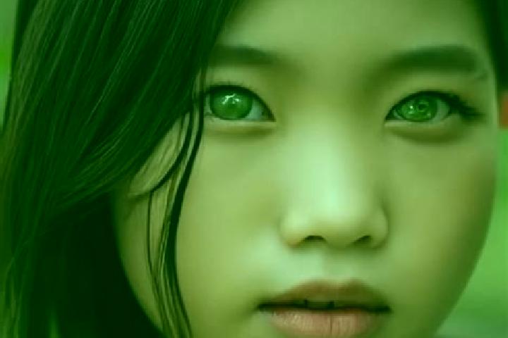 Amelia, 25, a chestnut green-eyed asian companion based in Camors. Offering BDSM, Tantra, Duos. Available for incall and outcall, day and evening dates.