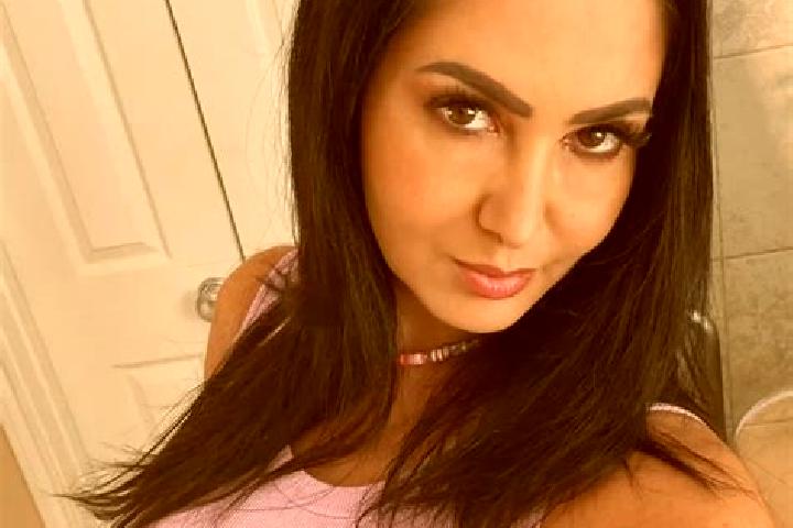 Amelia, 25, a dark blonde green-eyed caucasian companion based in Alice Superiore. Offering OWO, Erotic Massage, Deep French Kissing. Available for incall an...