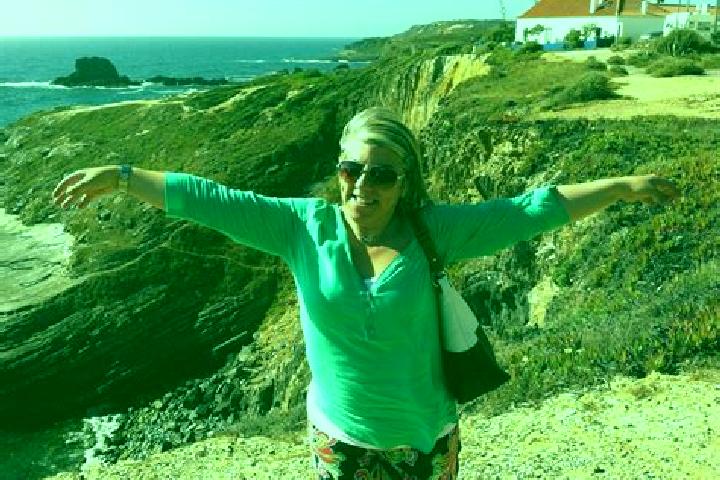 Amelia, 25 — Escort in Almograve, Portugal