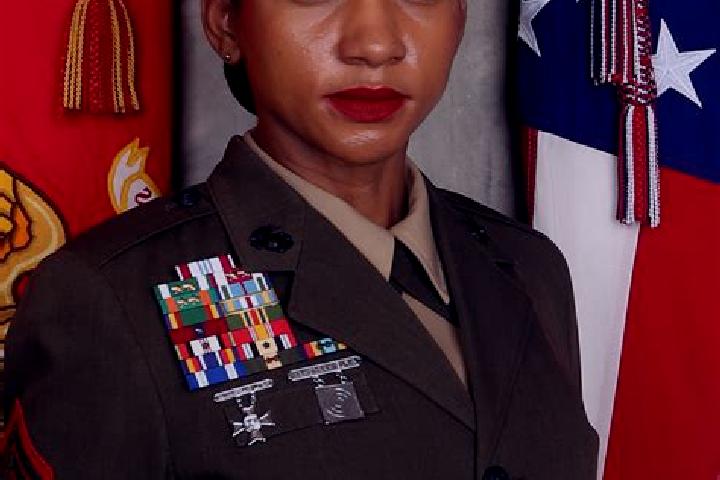 Amelia, 25 — Escort in Camp H.M. Smith, United States