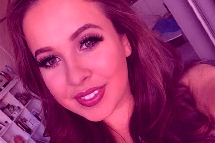 Amelia, 26, a brunette grey-eyed mixed companion based in Burwash. Offering A-Level, Massage, Fetish. Available for incall and outcall, overnight bookings av...
