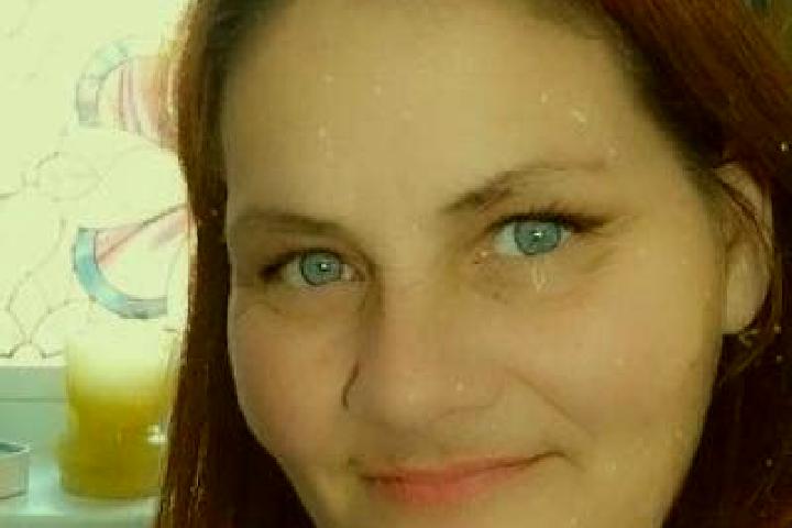 Amelia, 26, a red green-eyed mixed companion based in Magyarbanhegyes. Offering Dinner Date, Fetish, Domination. Available for incall and outcall, day and ev...