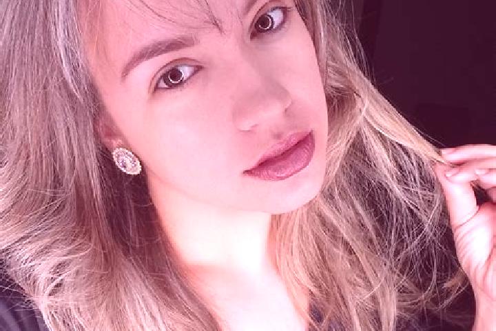 Amelia, 26 — Escort in Mendes, Brazil