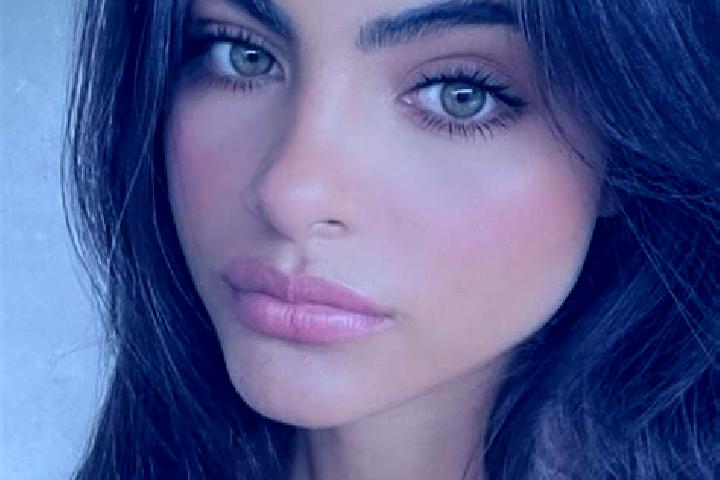 Amelia, 27, a brunette amber-eyed latina companion based in Shuangyang. Offering Striptease, Party Girl, 69. Available for incall and outcall, overnight book...