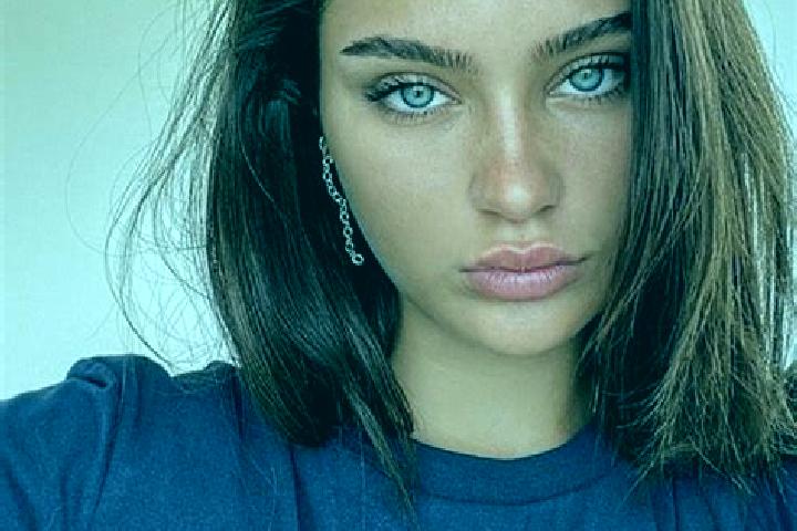 Amelia, 27, a brunette blue-eyed mediterranean companion based in Kalanganan. Offering Roleplay, Massage, Domination. Available for incall and outcall, overn...