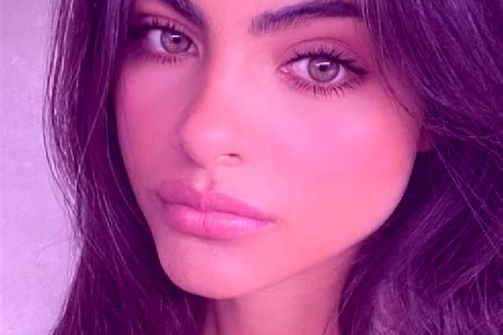 Amelia, 27, a brunette dark-eyed european companion based in Pely. Offering Girlfriend Experience, Couples, Striptease, Domination. Available for incall and ...