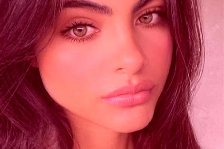 Amelia, 27, a brunette grey-eyed caucasian companion based in Gaogu. Offering OWO, Domination, Striptease. Available for incall and outcall, day and evening ...