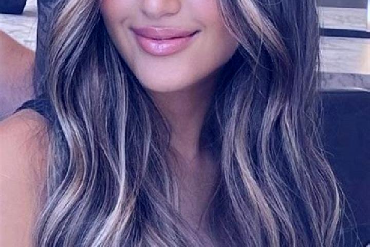Amelia, 27, a dark blonde dark-eyed caucasian companion based in Chelmza. Offering Striptease, Tantra, Massage, GFE. Available for incall and outcall, overni...